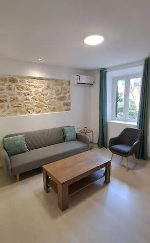 Apartment Skalinada Kampielo *